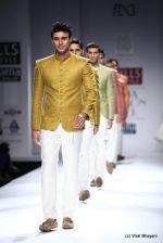 Model walk the ramp for Virtues Show at Wills Lifestyle India Fashion Week 2012 day 5 on 10th Oct 2012 (287).JPG